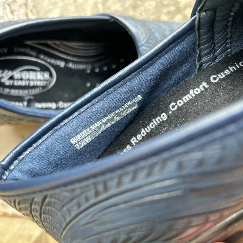 Navy Embossed Slip-On Shoes by Easy Street Lyndee Slip Resistant clogsSz-7.5W. L - Picture 6 of 13